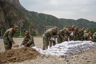 乔里欧：范子铭和基恩今晚复出 亚当斯今晚也会上